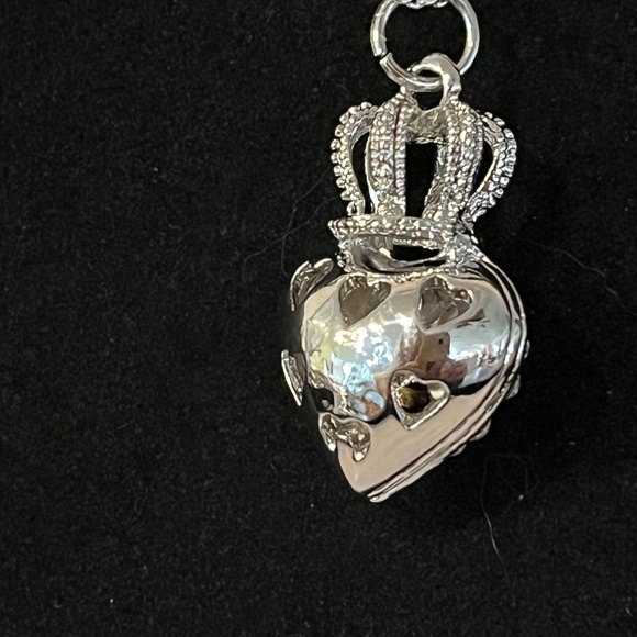 Lovely Juicy Royal Crown Rhinestone Necklace - Picture 4 of 4